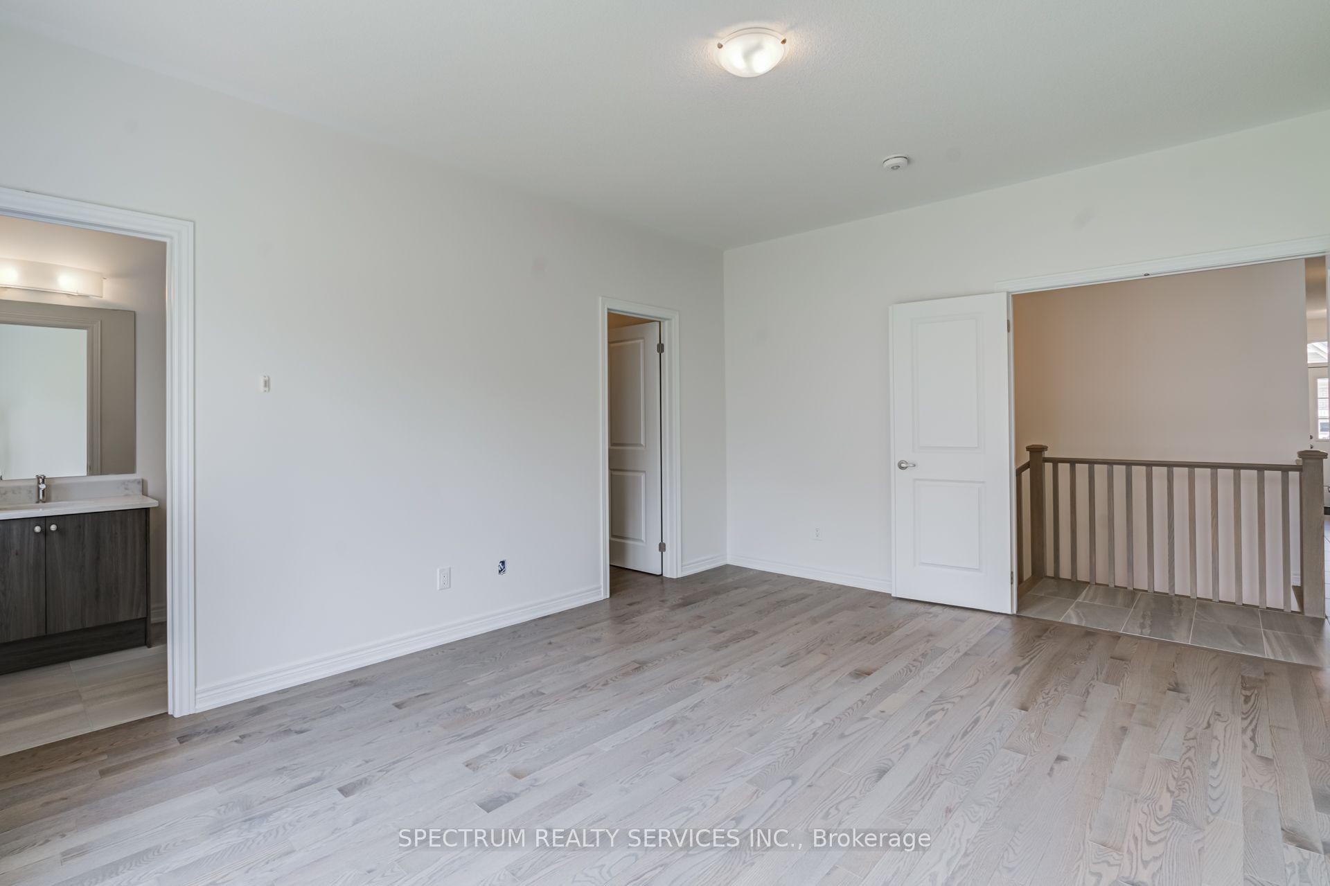 8 Abelia Street Property Photo 33