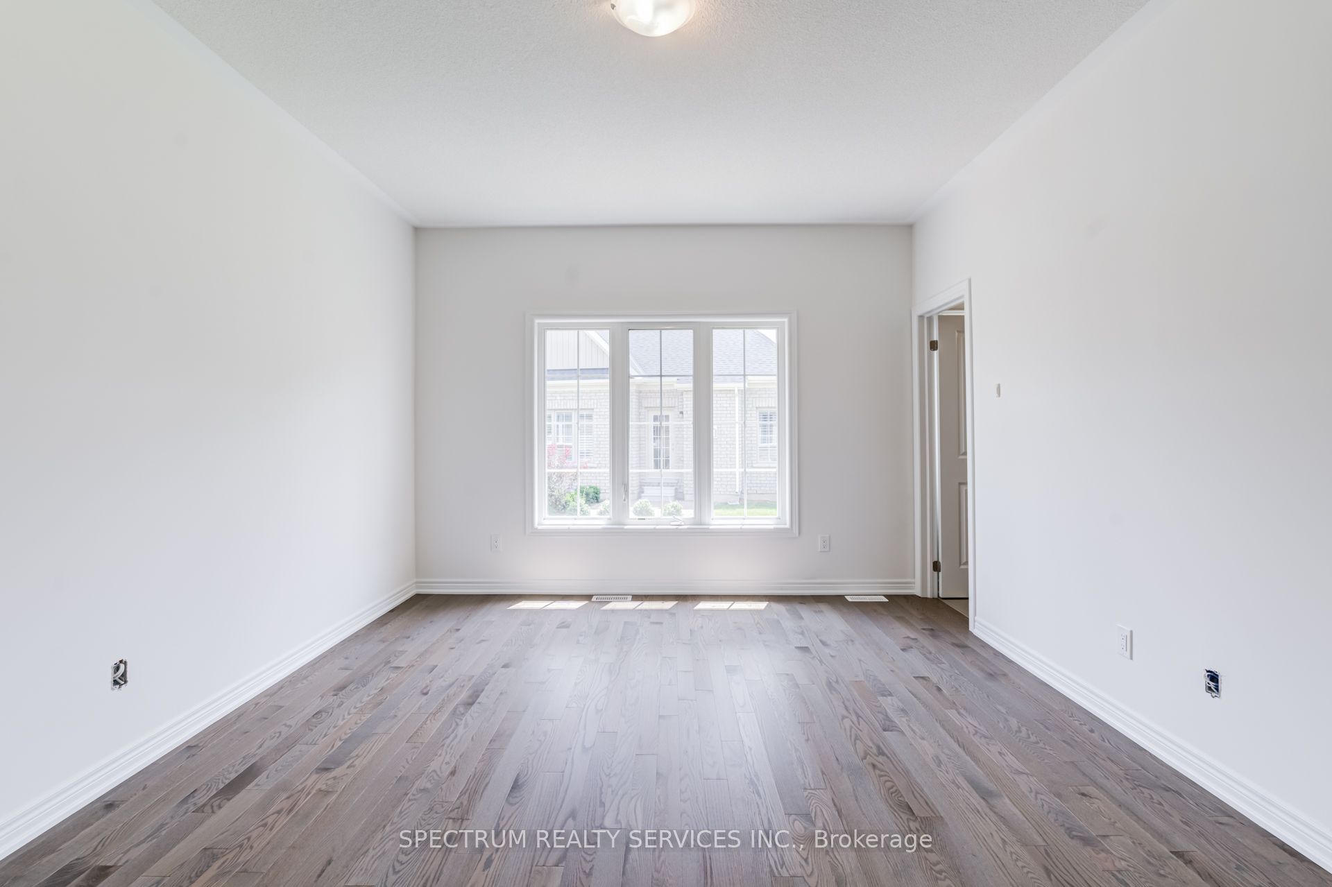 8 Abelia Street Property Photo 35