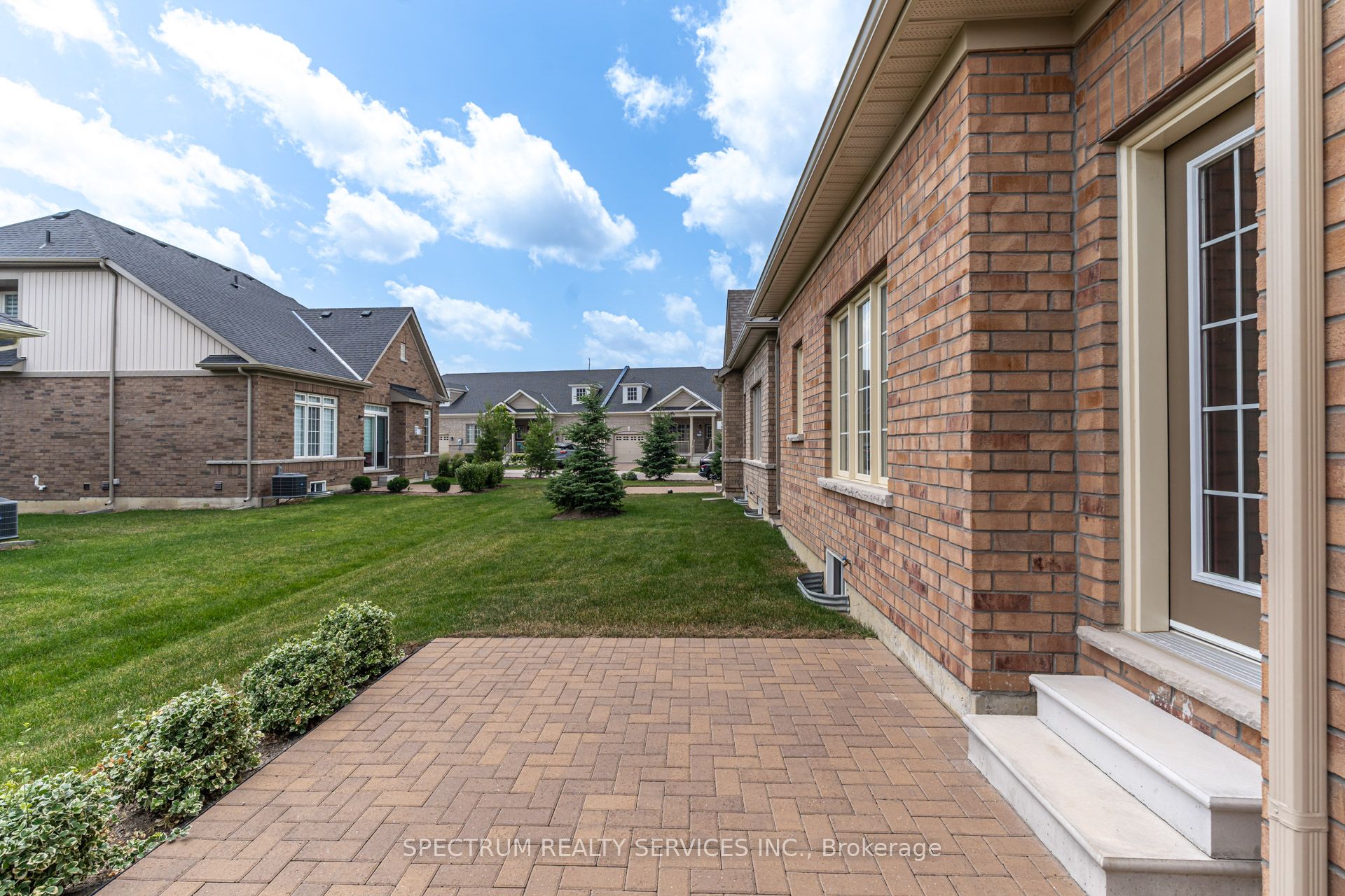 8 Abelia Street Property Photo 44