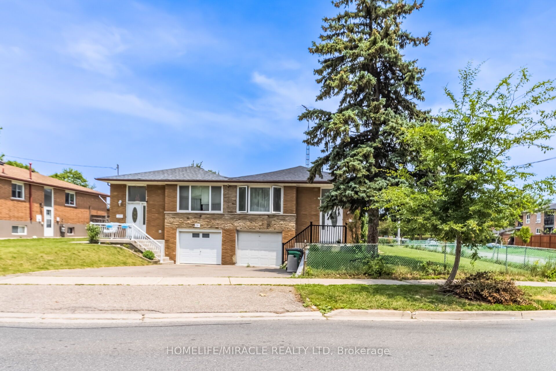 7187 Darcel Avenue Property Photo 1
