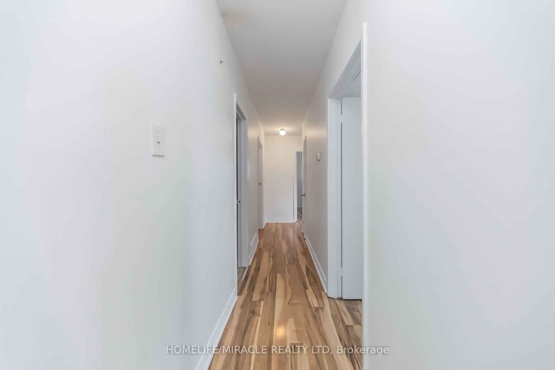 7187 Darcel Avenue Property Photo 21