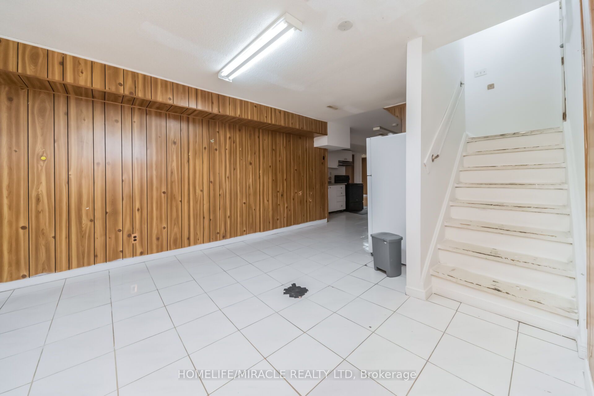 7187 Darcel Avenue Property Photo 32