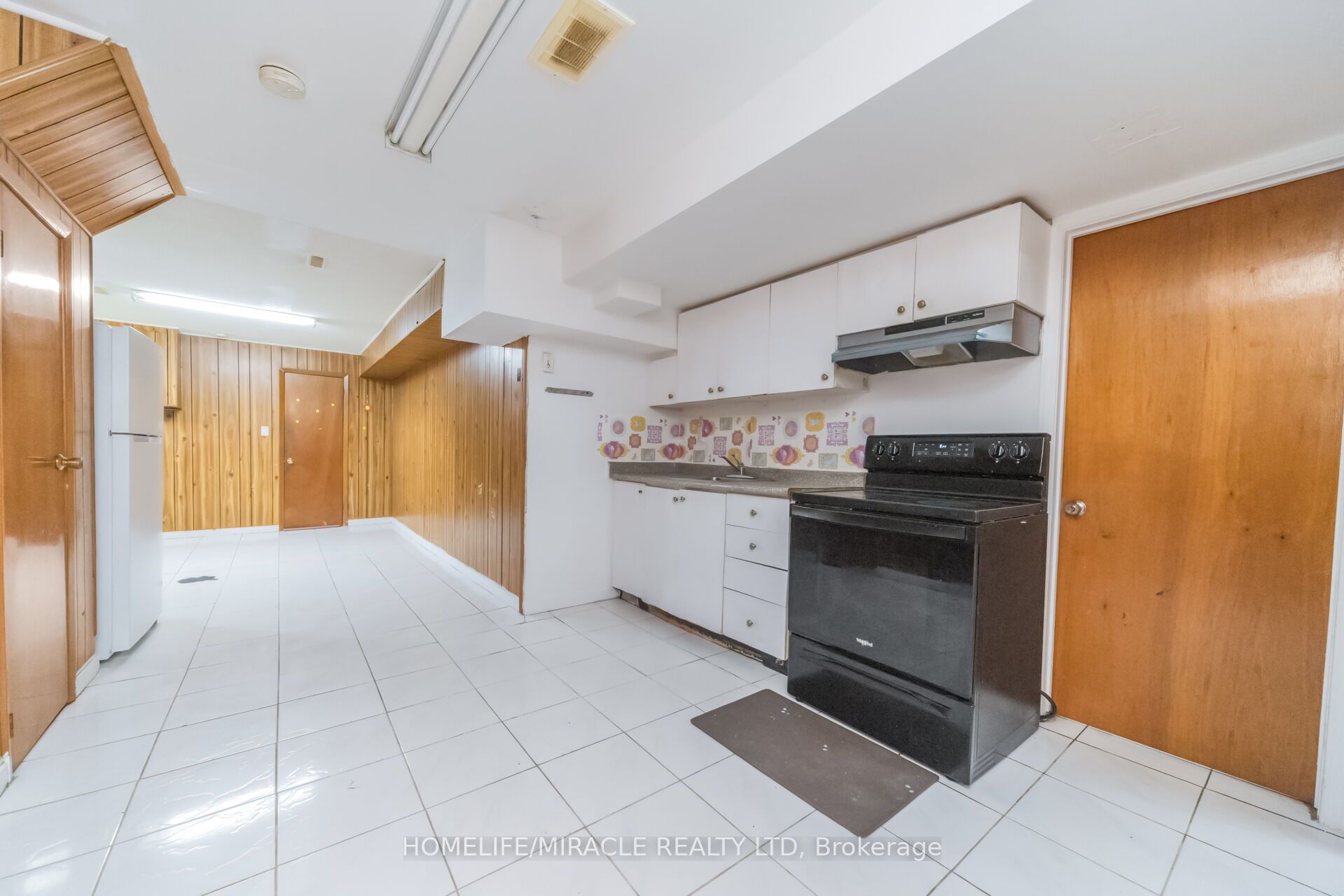 7187 Darcel Avenue Property Photo 35