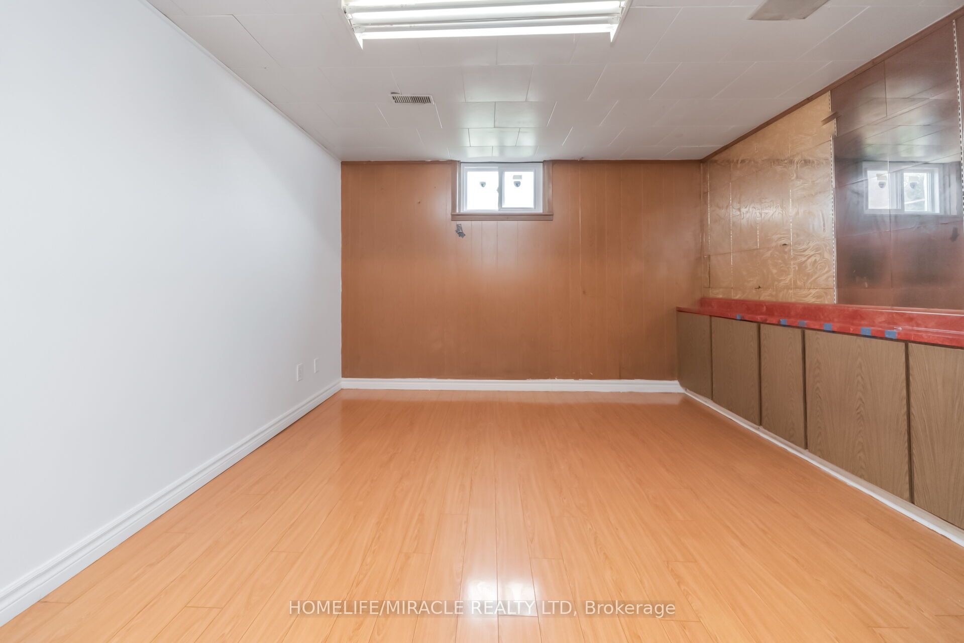 7187 Darcel Avenue Property Photo 36