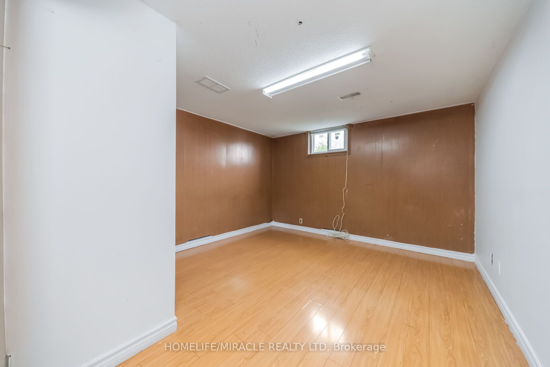 7187 Darcel Avenue Property Photo 39