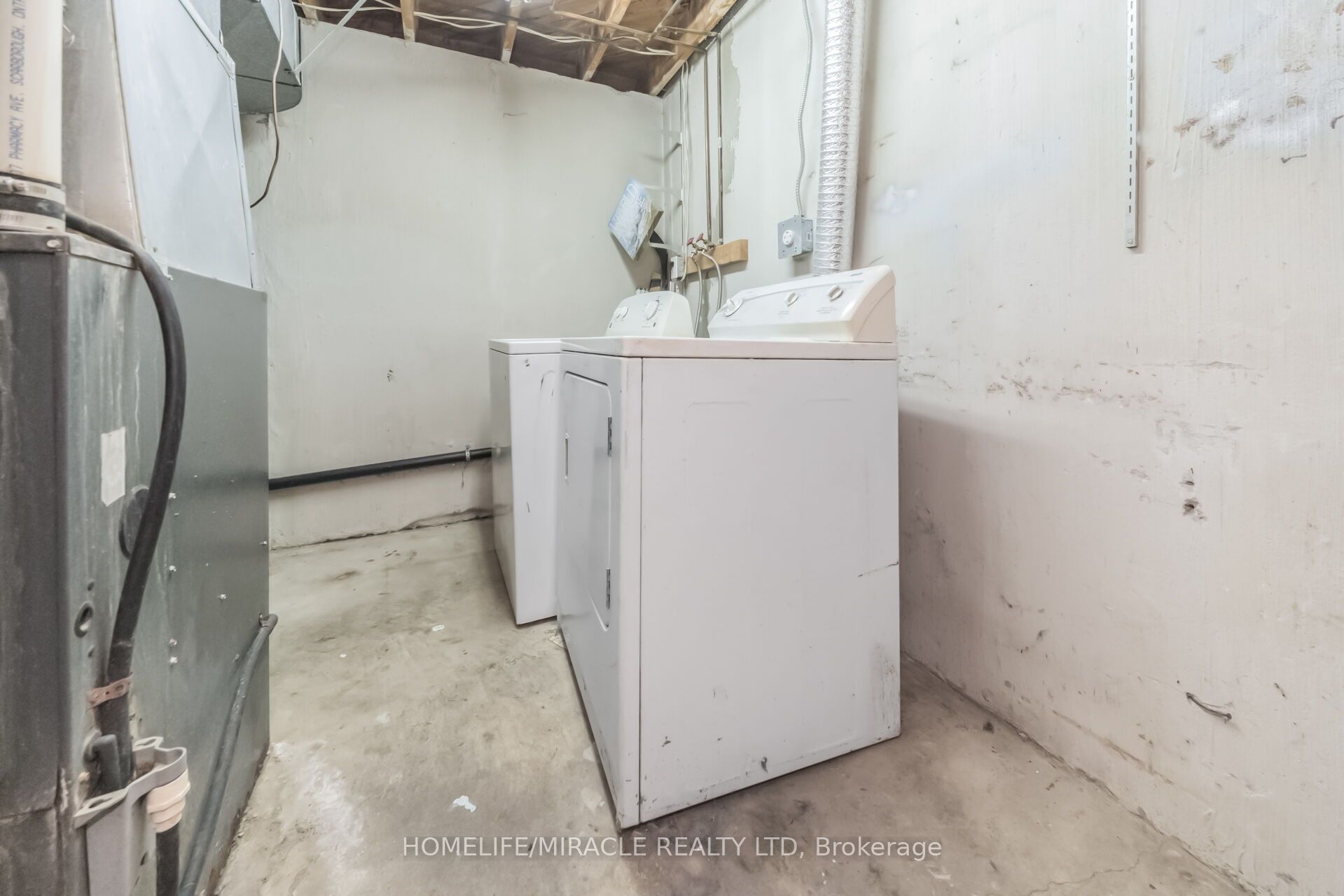 7187 Darcel Avenue Property Photo 42