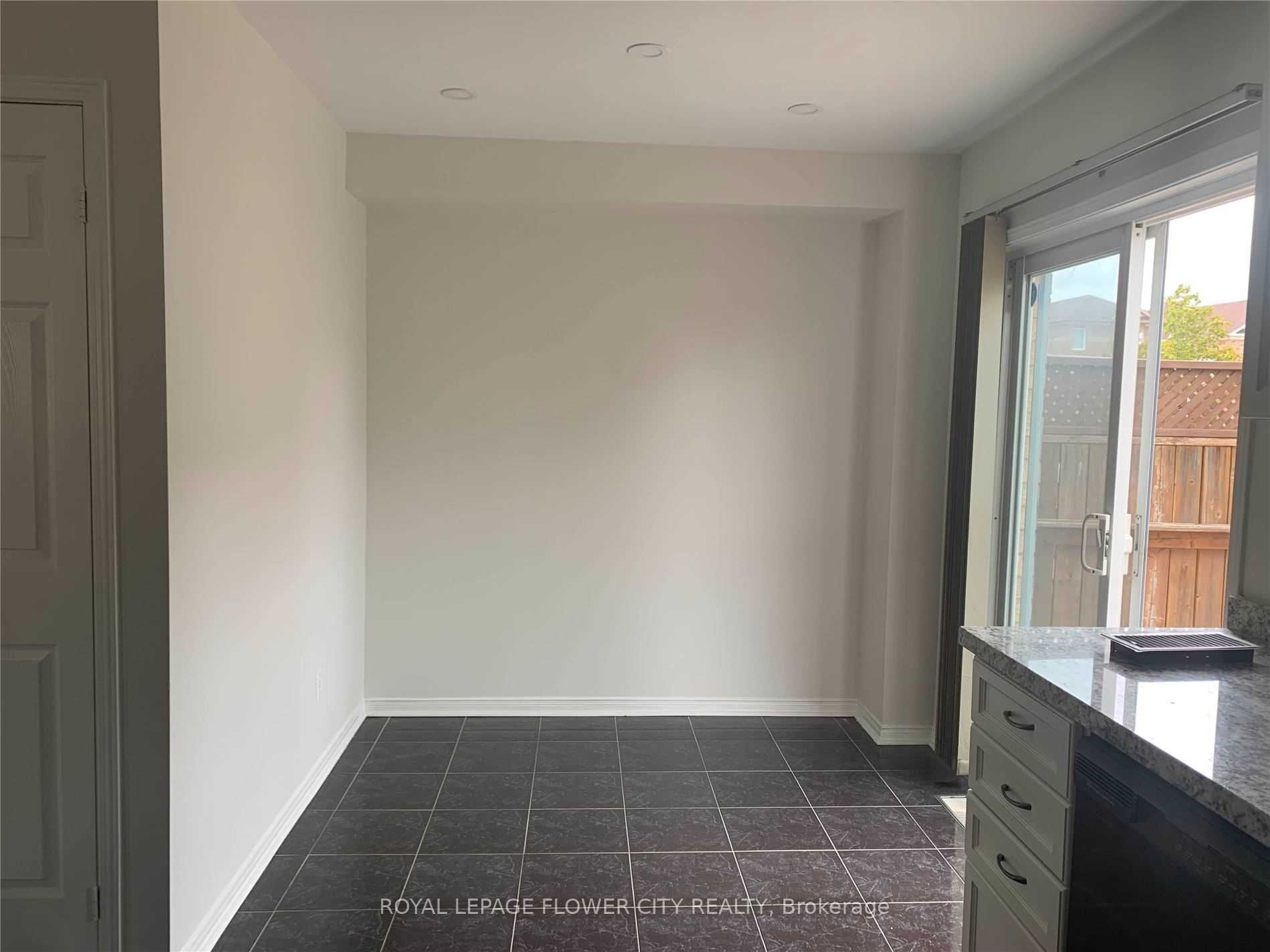 7227 Para Place Upper Property Photo 11