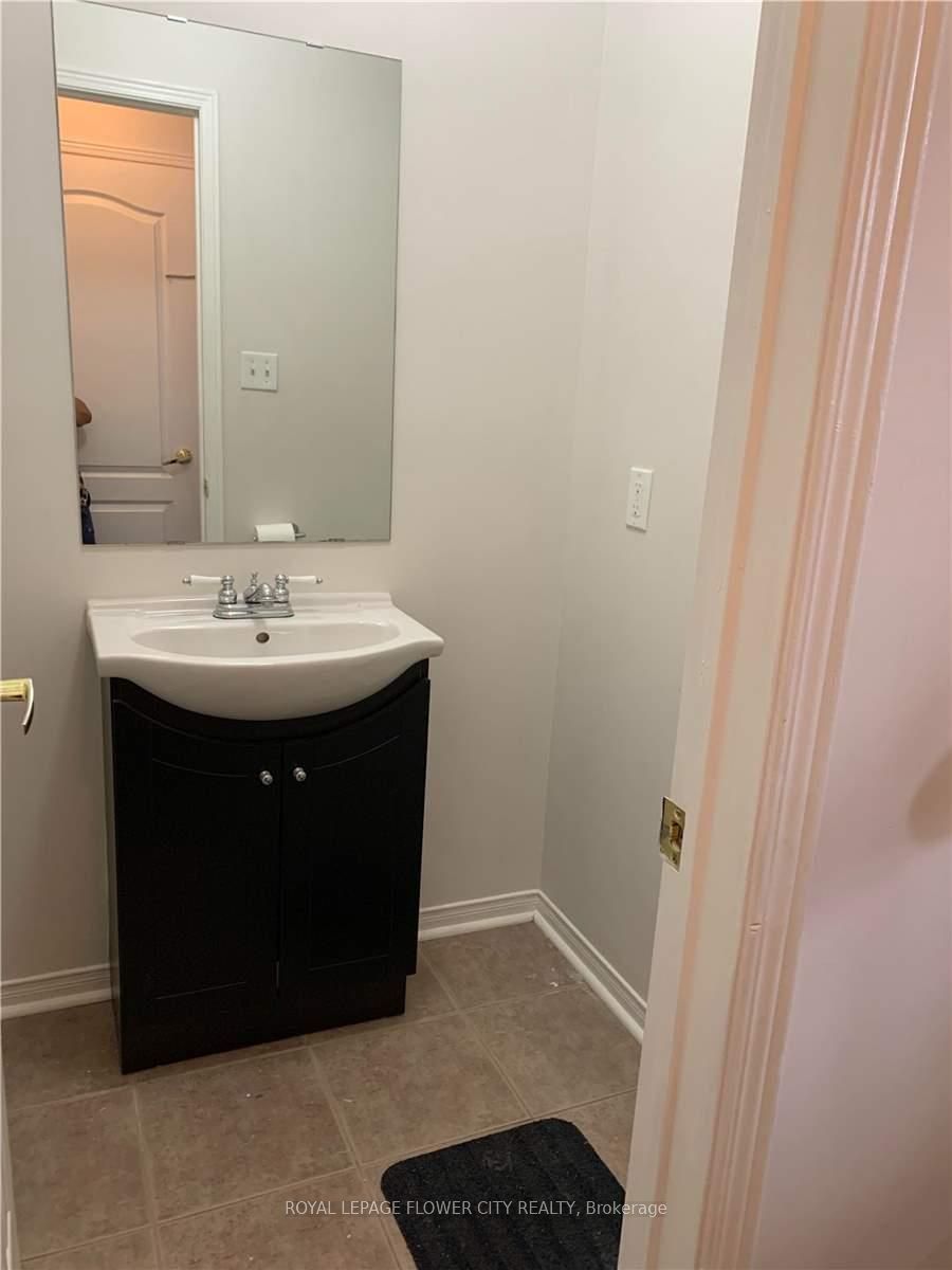 7227 Para Place Upper Property Photo 15