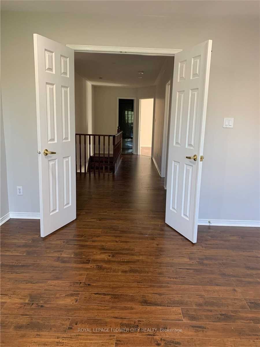 7227 Para Place Upper Property Photo 19
