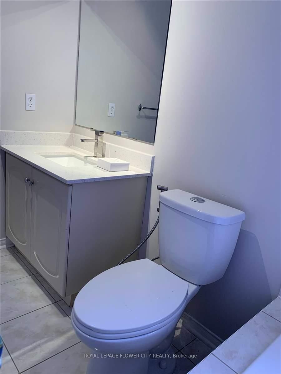 7227 Para Place Upper Property Photo 25