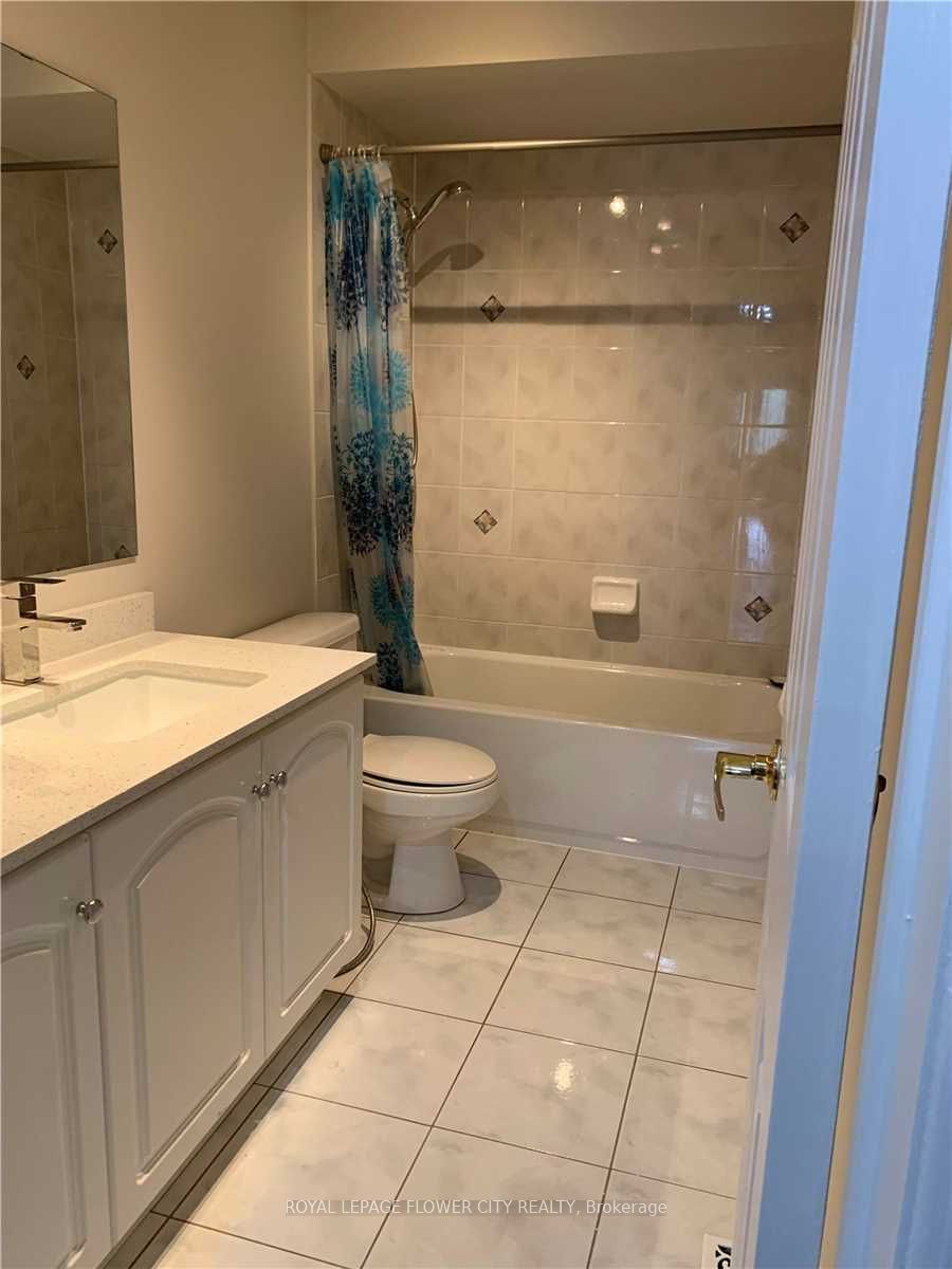 7227 Para Place Upper Property Photo 30