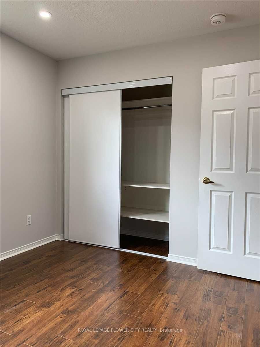 7227 Para Place Upper Property Photo 32