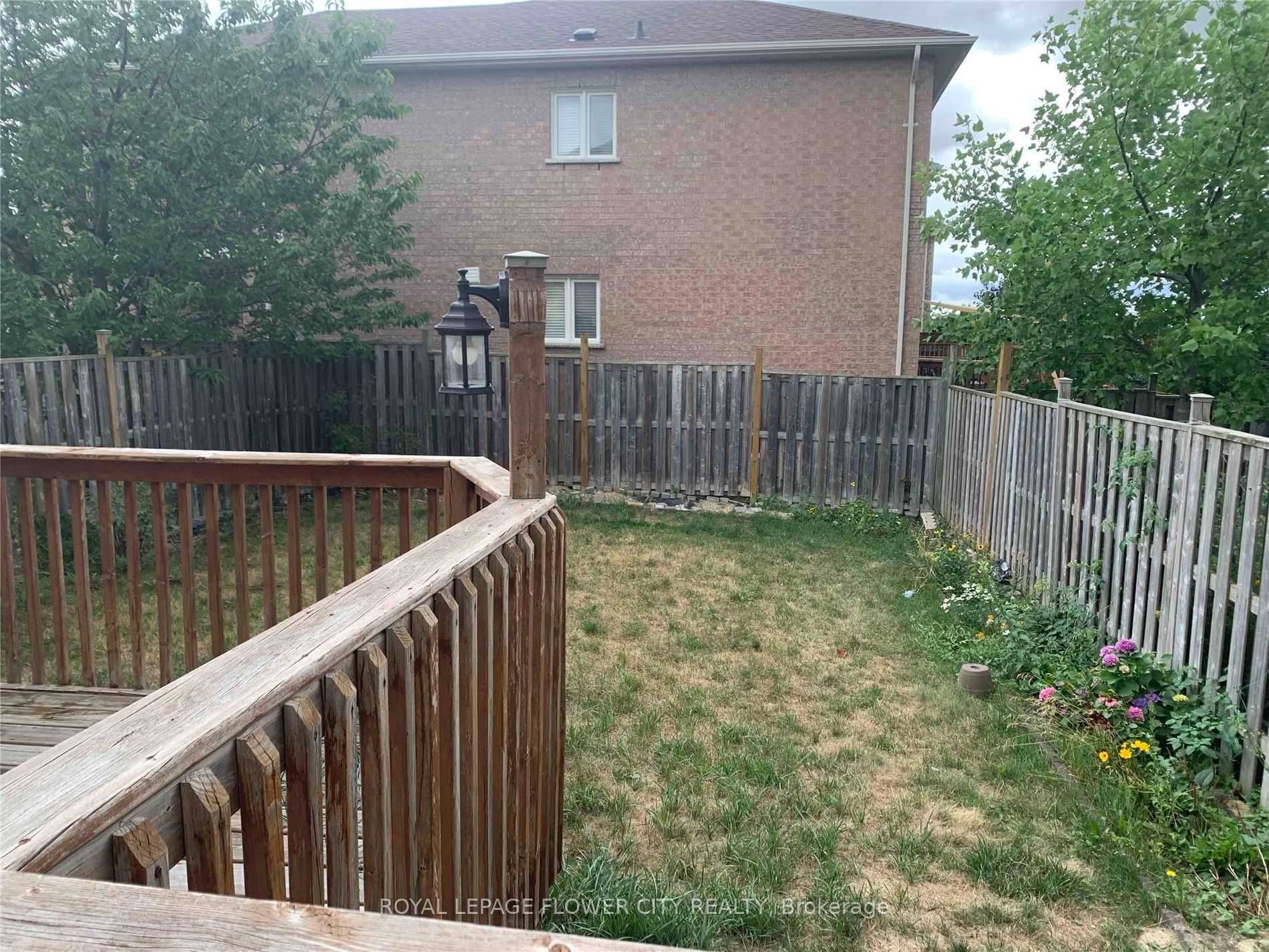 7227 Para Place Upper Property Photo 36