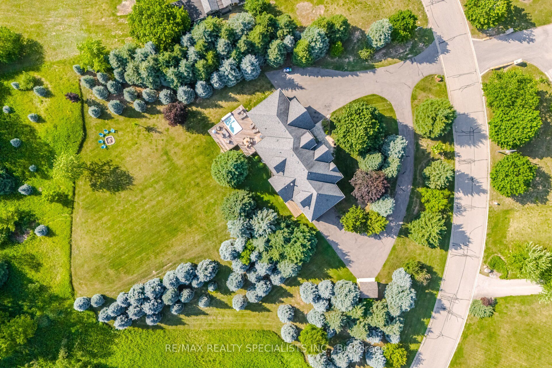 4 Tranquility Court Property Photo 2