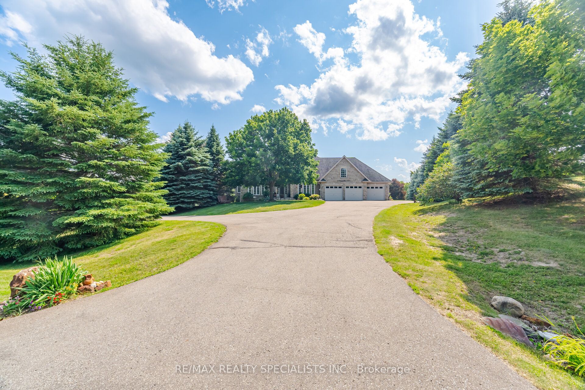 4 Tranquility Court Property Photo 3