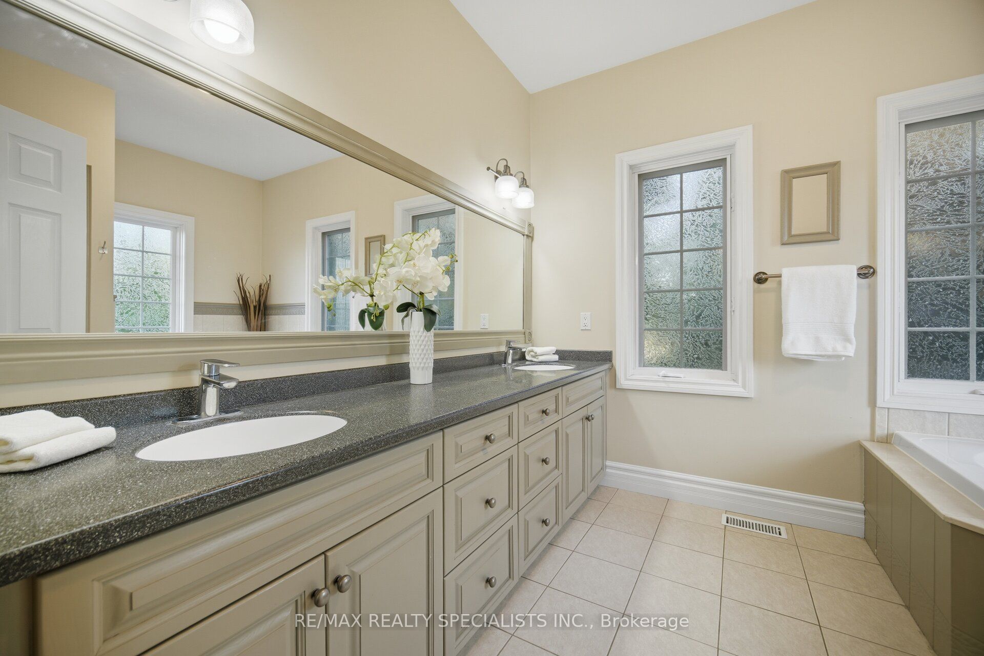 4 Tranquility Court Property Photo 26