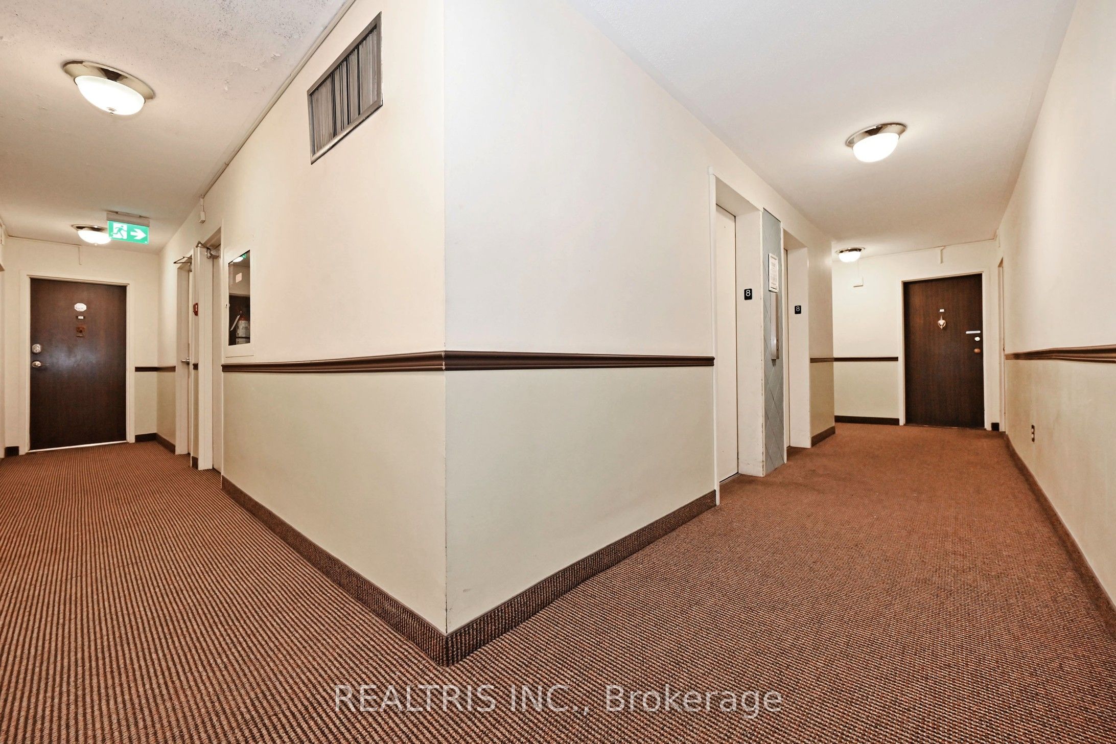 2323 Confederation Parkway 807 Property Photo 9