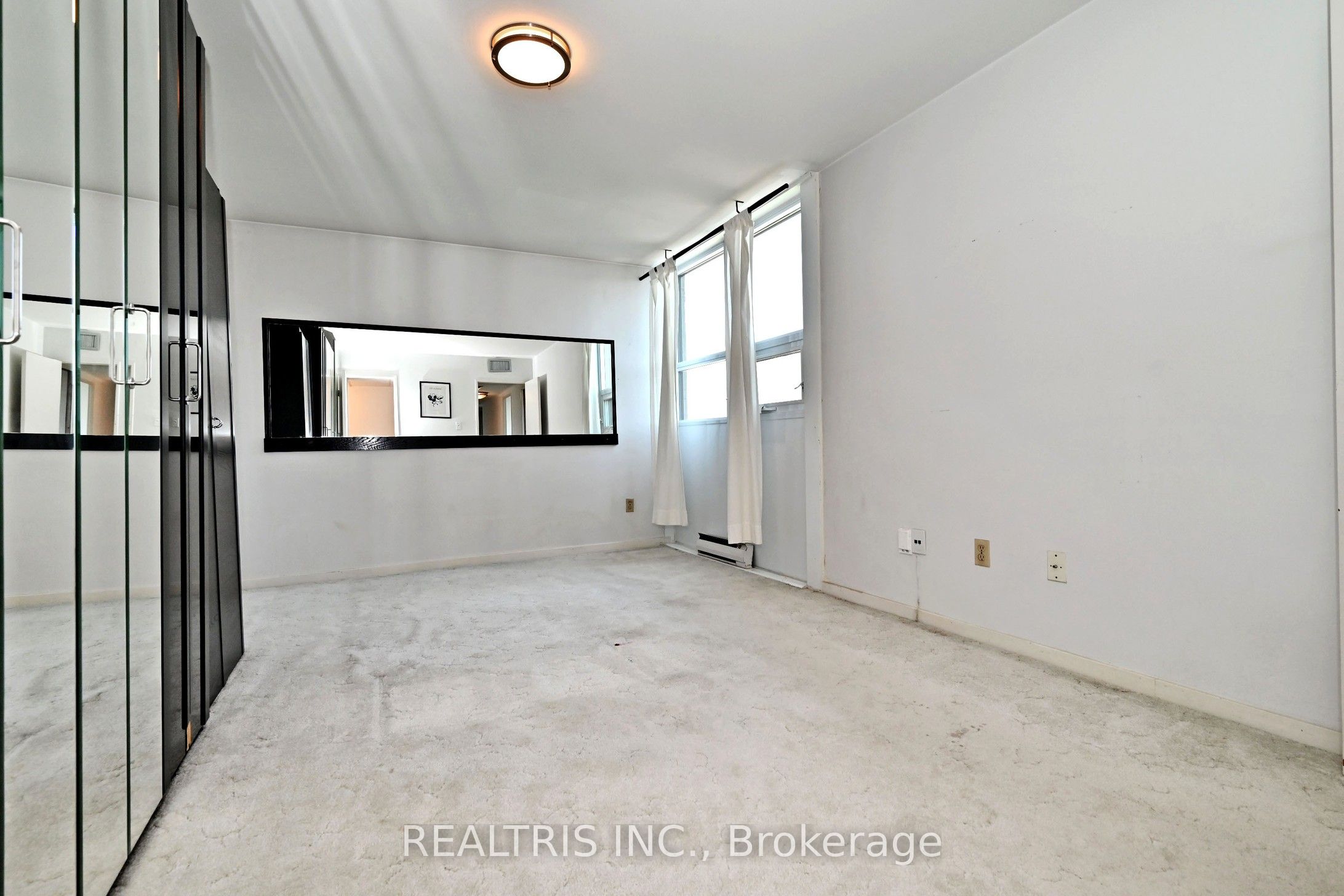 2323 Confederation Parkway 807 Property Photo 31