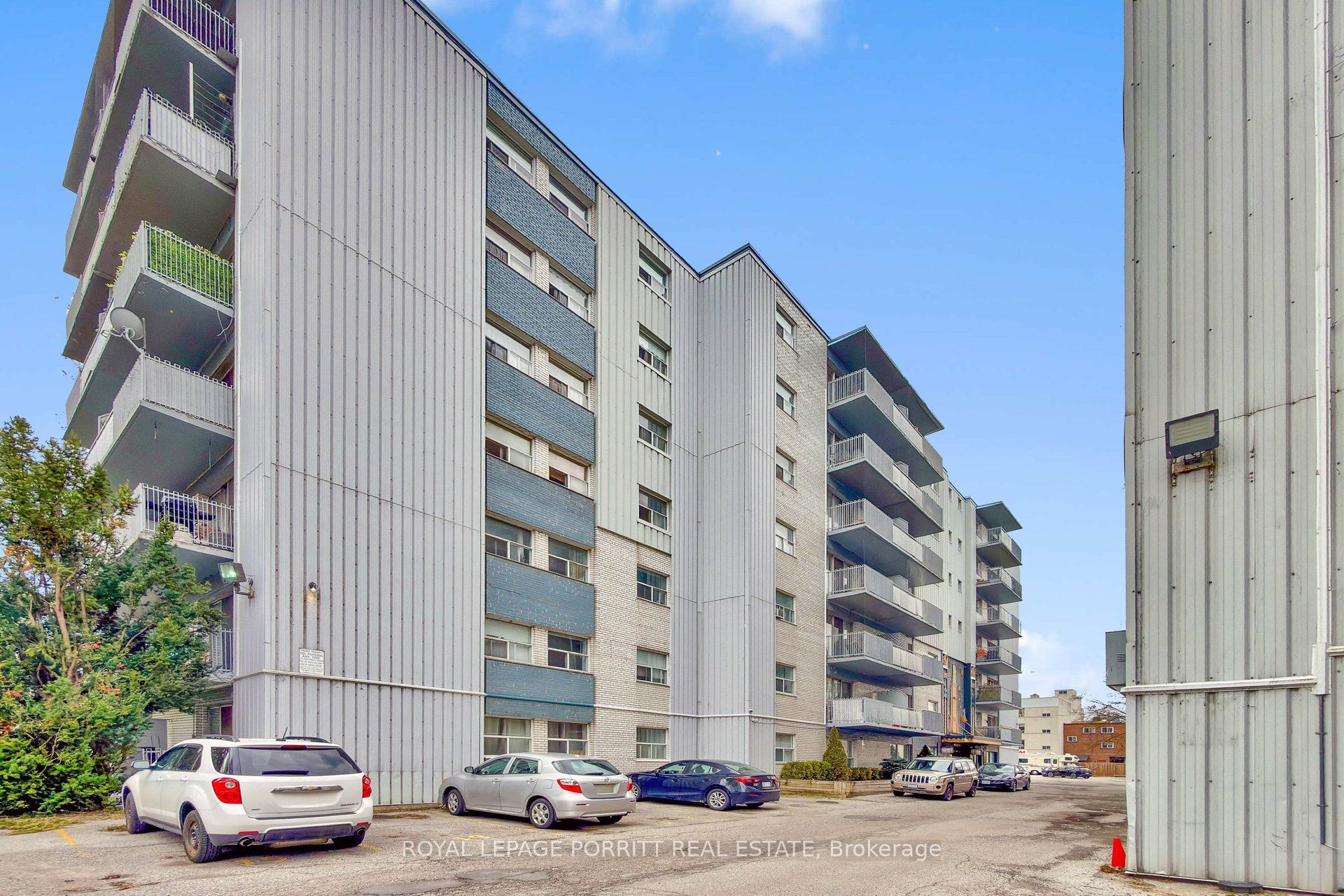 4 Superior Avenue 8 Property Photo 1