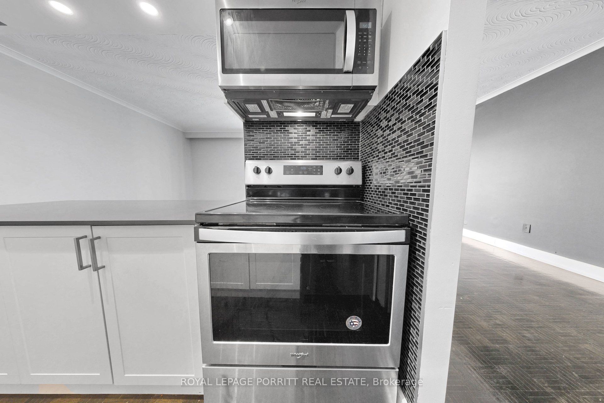 4 Superior Avenue 8 Property Photo 8