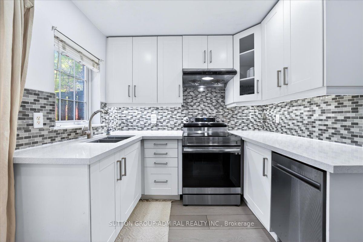 75 Strathaven Drive 35 Property Photo 13