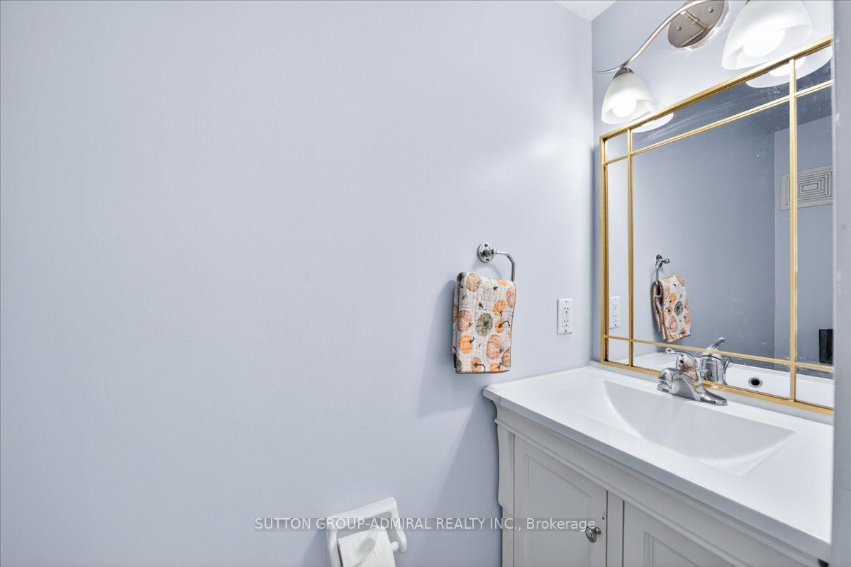 75 Strathaven Drive 35 Property Photo 19