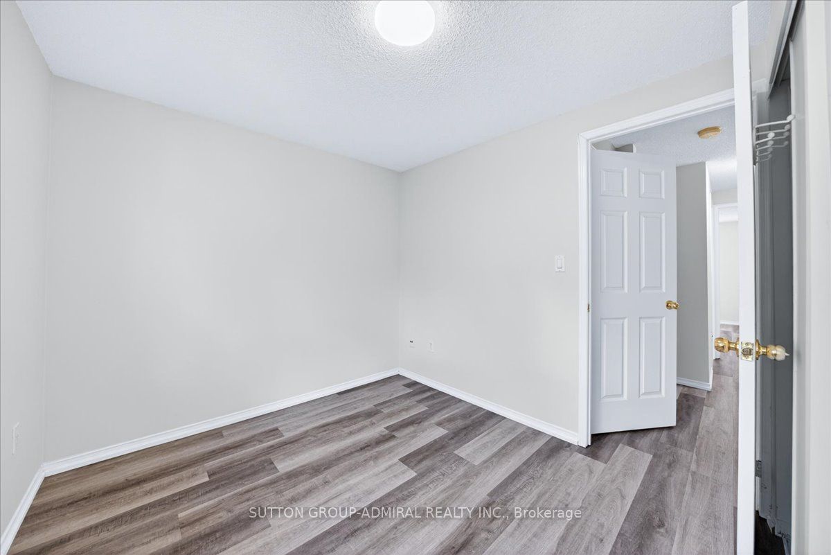 75 Strathaven Drive 35 Property Photo 29
