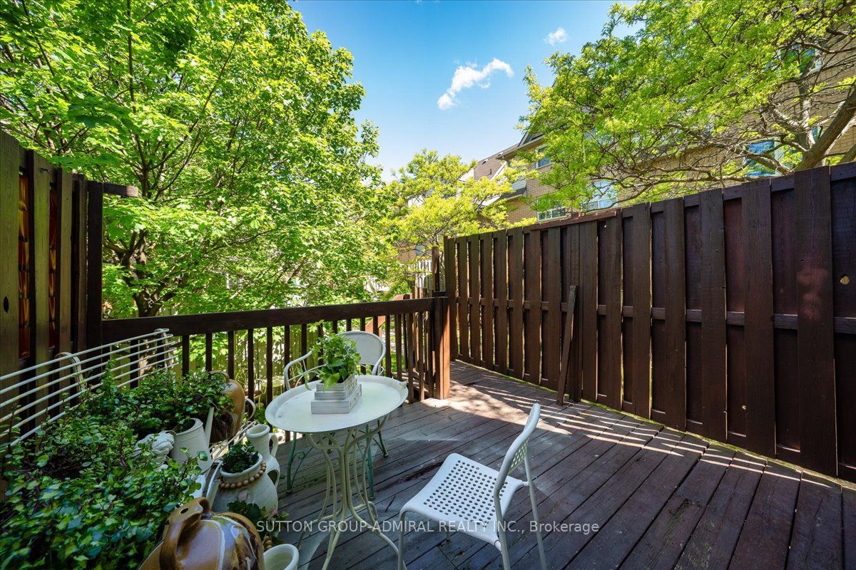 75 Strathaven Drive 35 Property Photo 39