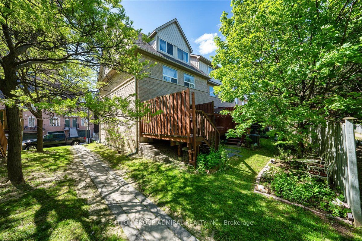 75 Strathaven Drive 35 Property Photo 41