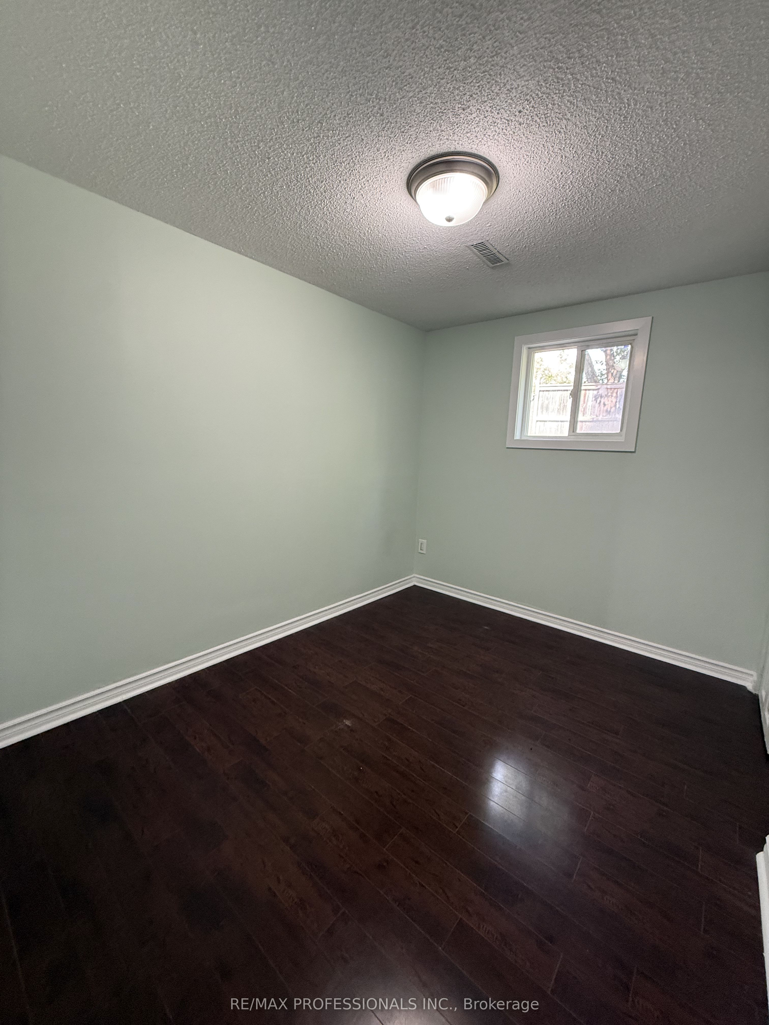 23 Dunwich Place Basement Property Photo 8