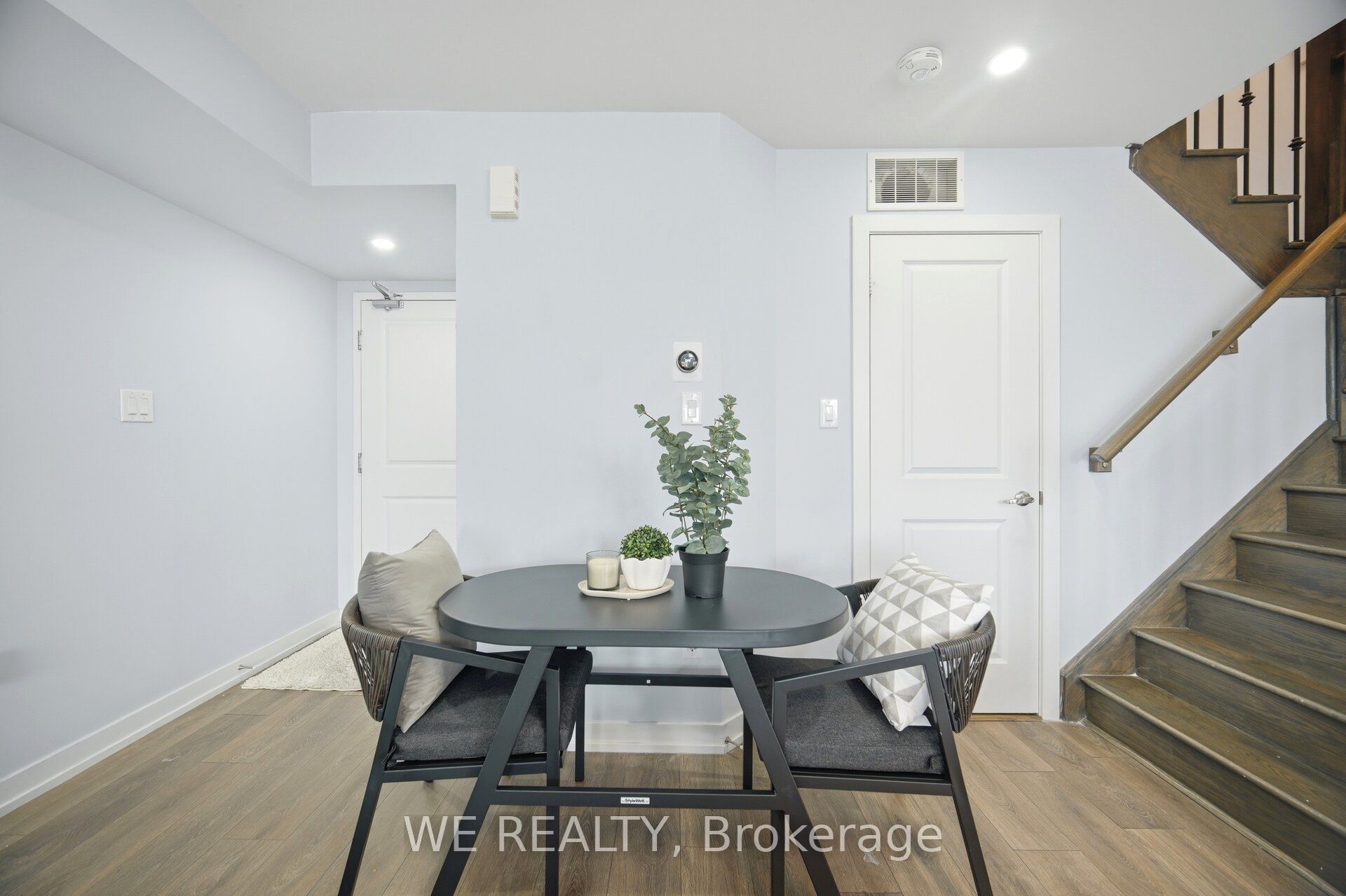 60 Parrotta Drive 276 Property Photo 8