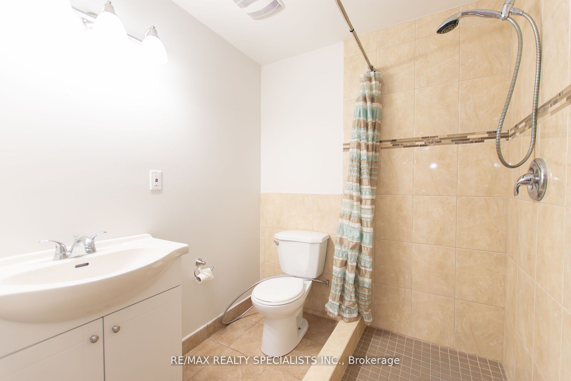 929 Philbrook Drive Property Photo 28