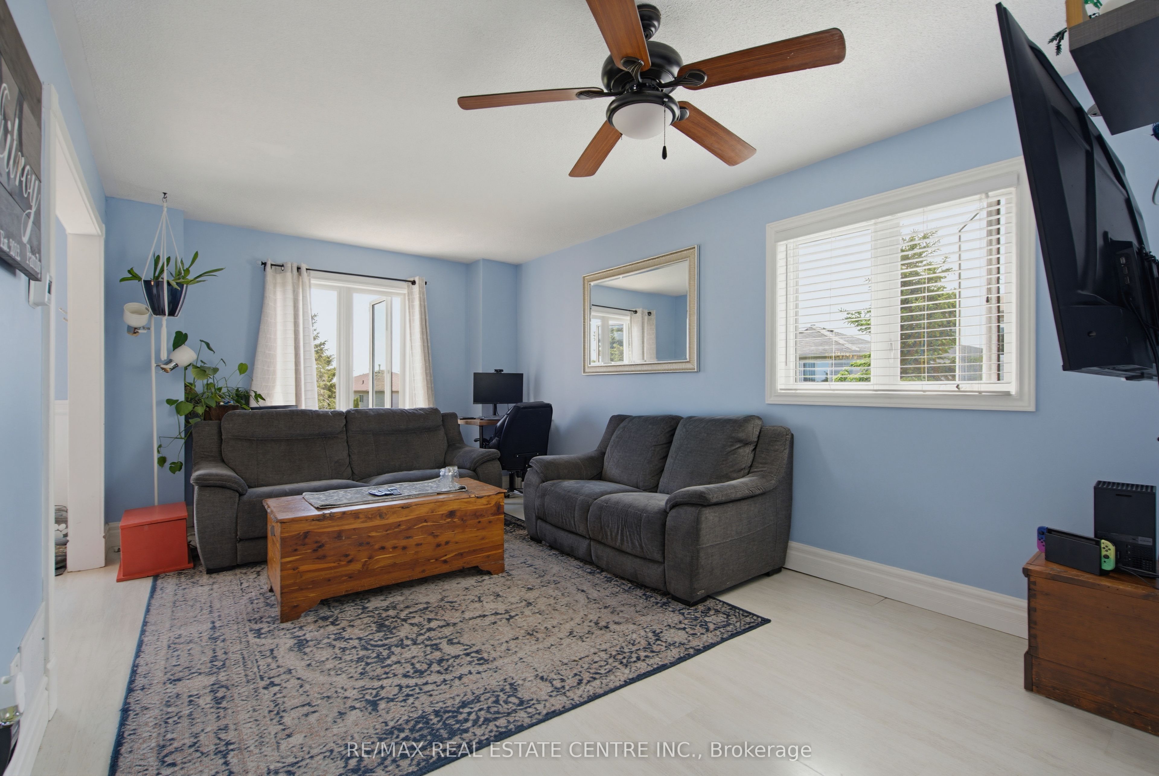 164 Courtney Crescent Property Photo 6