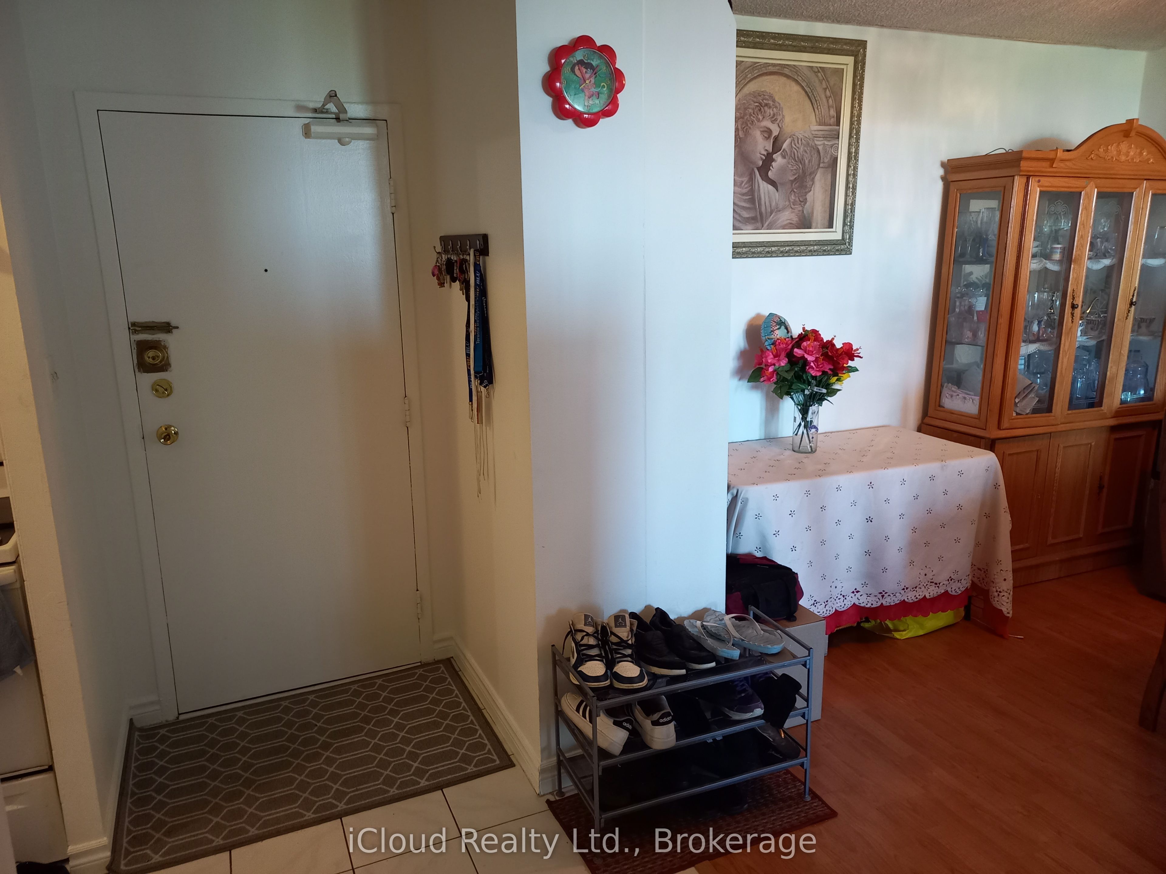390 Dixon Road 806 Property Photo 1