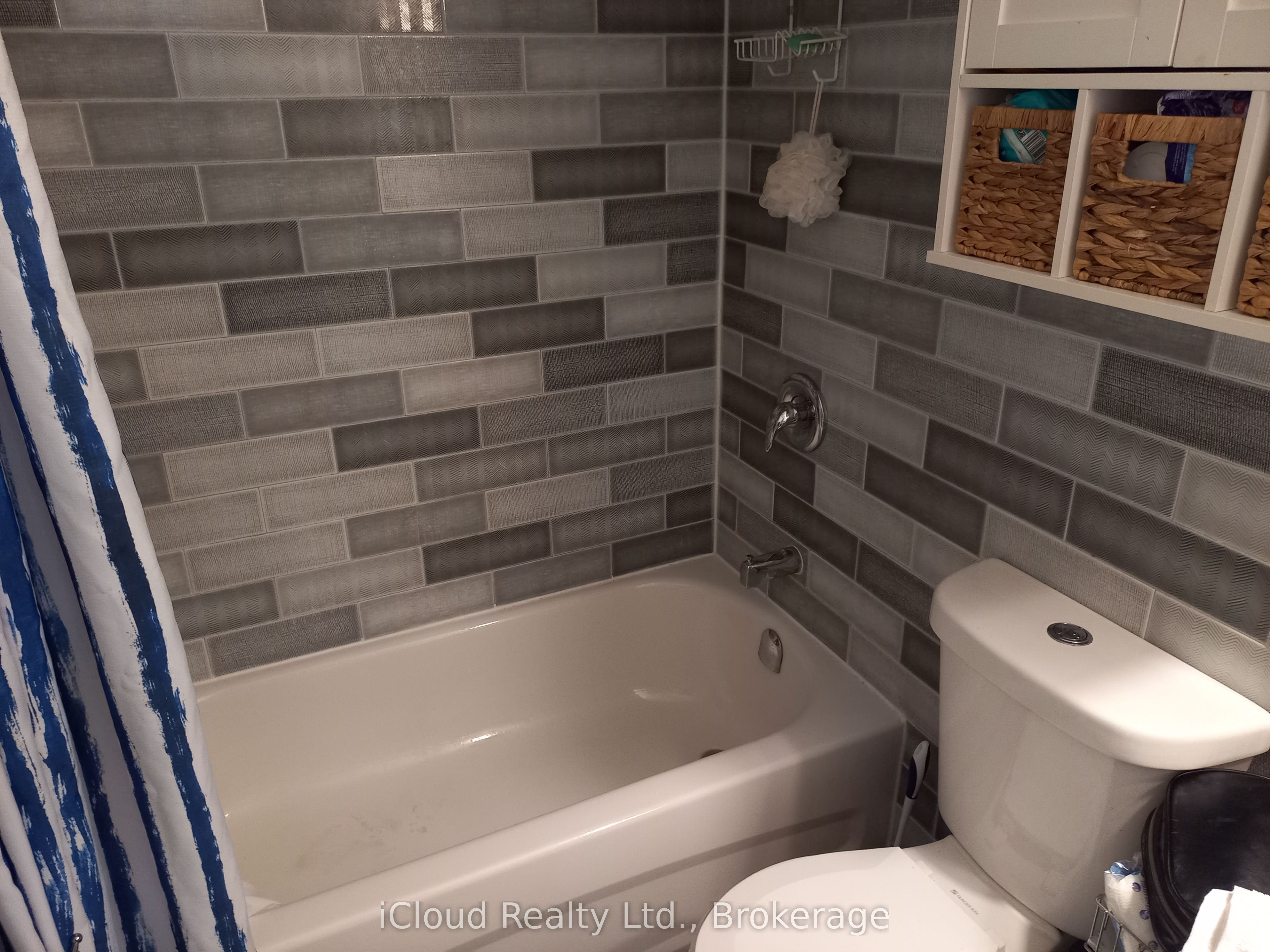 390 Dixon Road 806 Property Photo 6