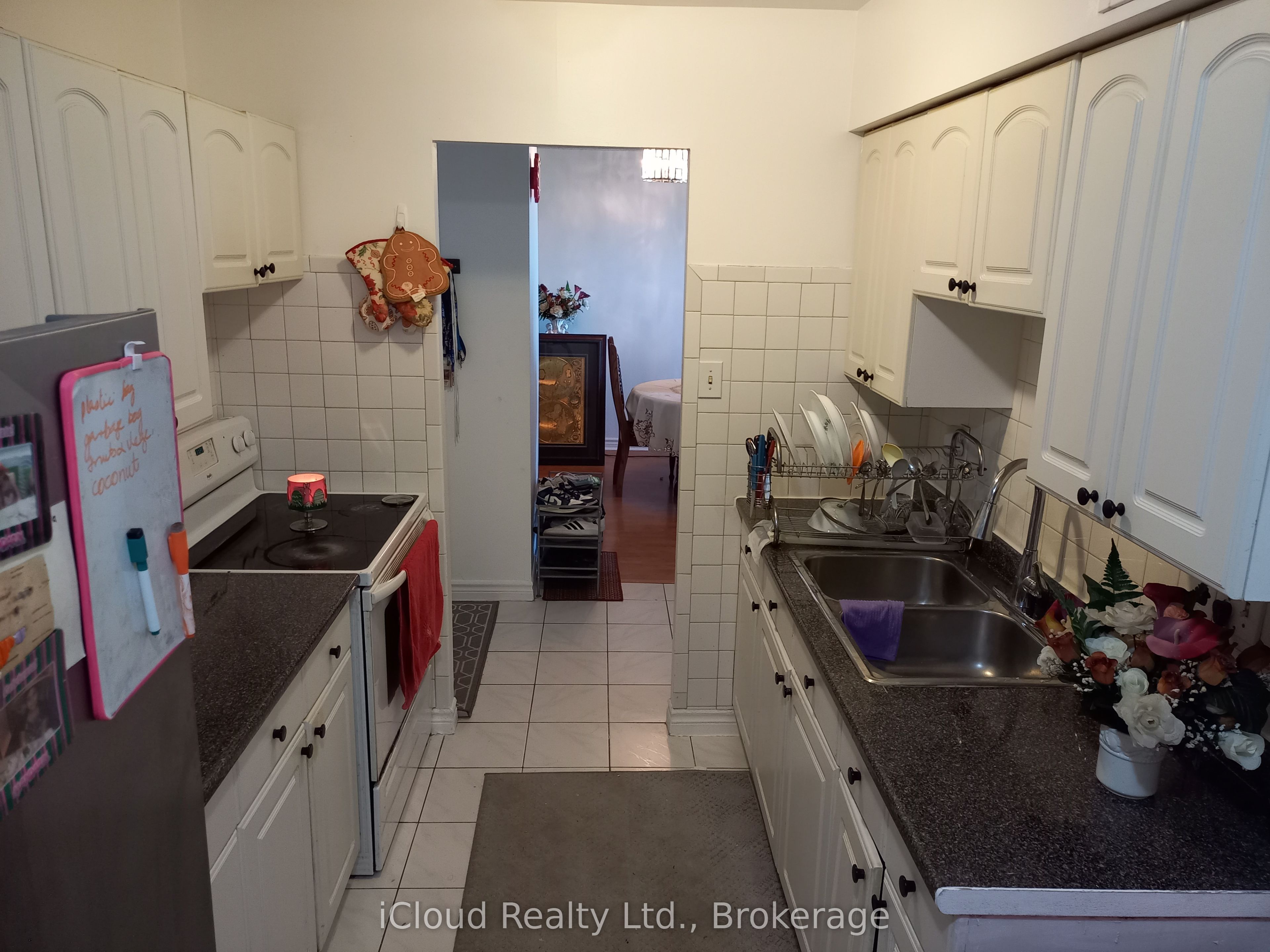 390 Dixon Road 806 Property Photo 7