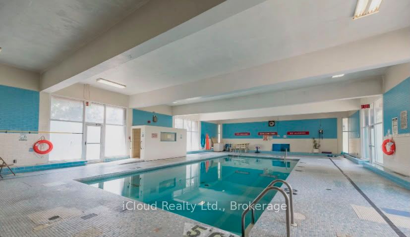 390 Dixon Road 806 Property Photo 9