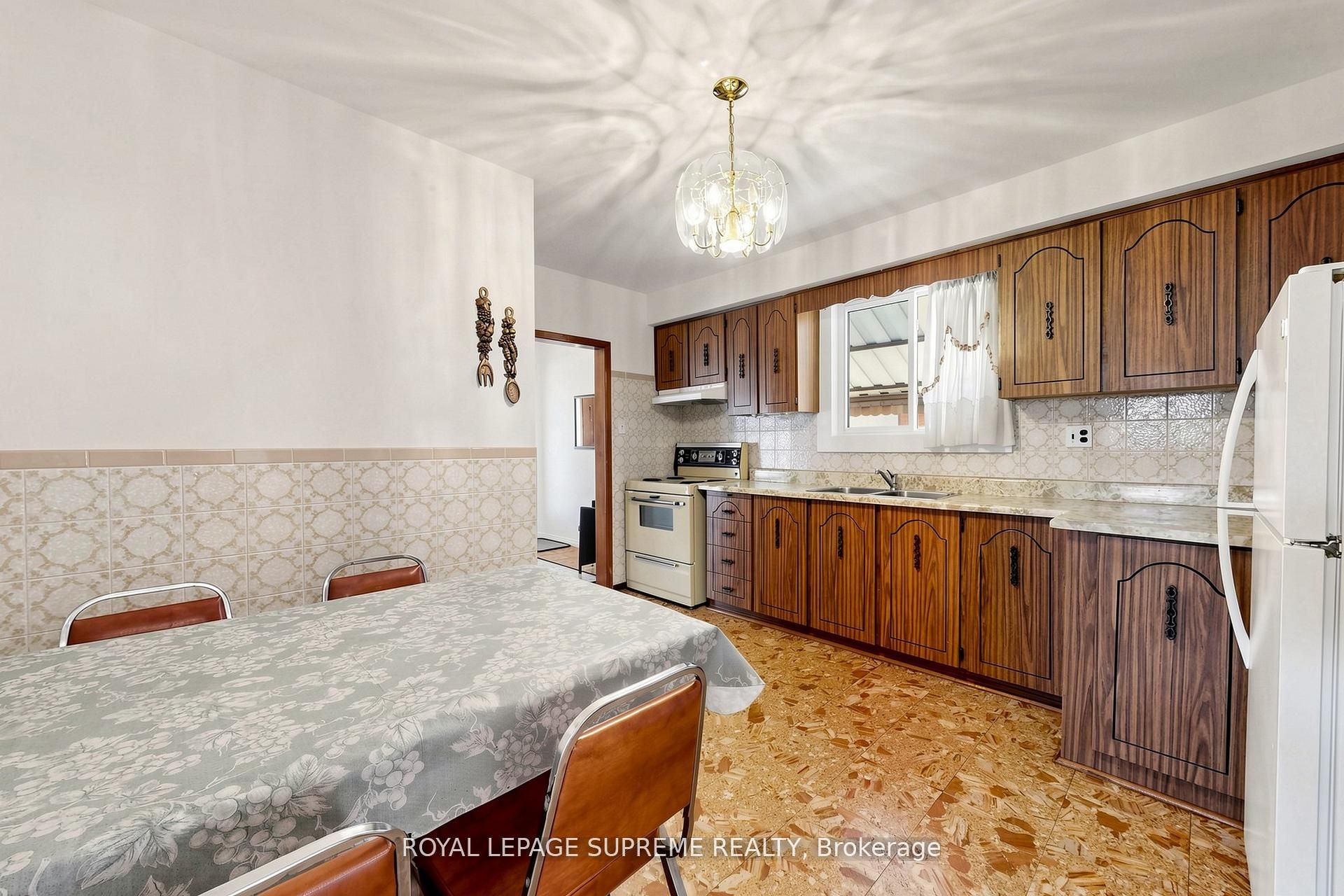 243 Epsom Downs Drive Property Photo 12