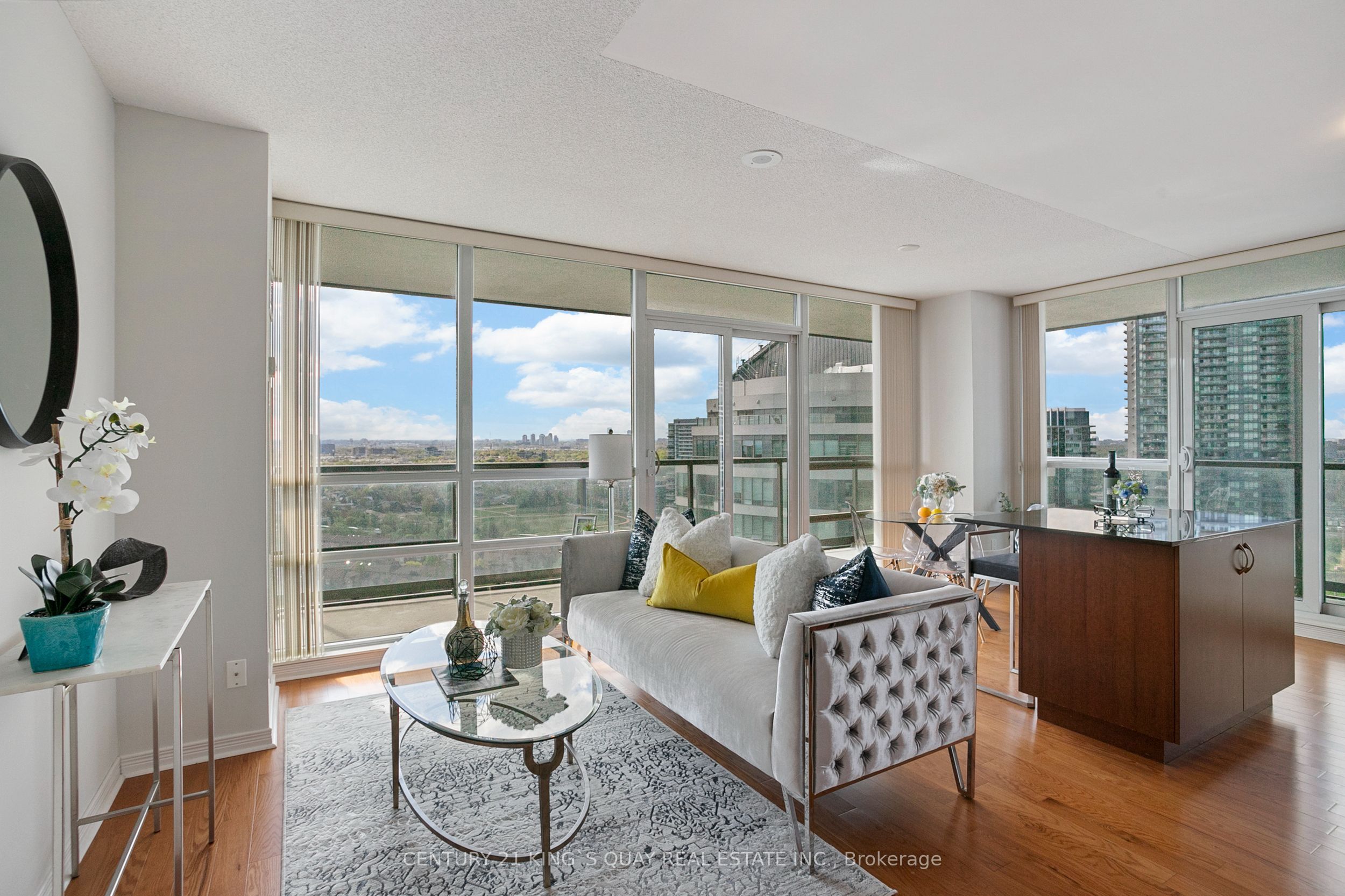 2240 Lake Shore Boulevard W 2904 Property Photo 4