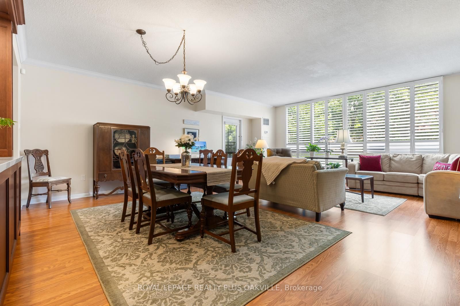 2175 Marine Drive 102 Property Photo 12