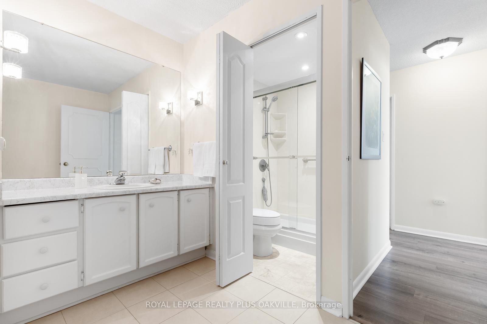 2175 Marine Drive 102 Property Photo 18