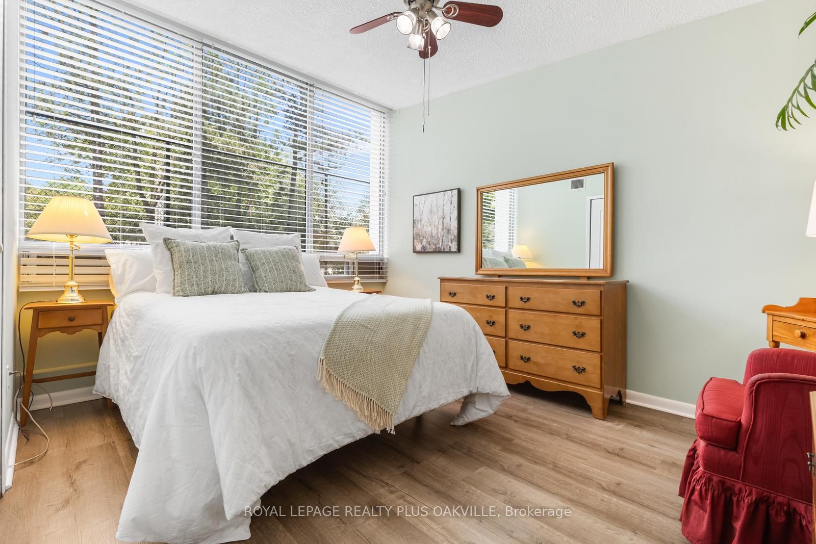 2175 Marine Drive 102 Property Photo 20