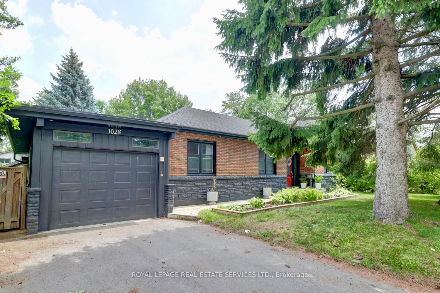 1028 Cedar Avenue Property Photo 1