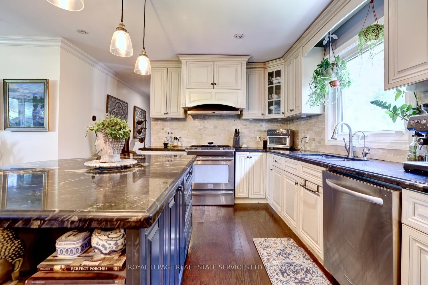 1028 Cedar Avenue Property Photo 15