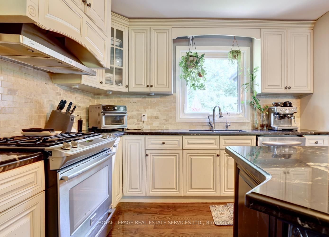 1028 Cedar Avenue Property Photo 17