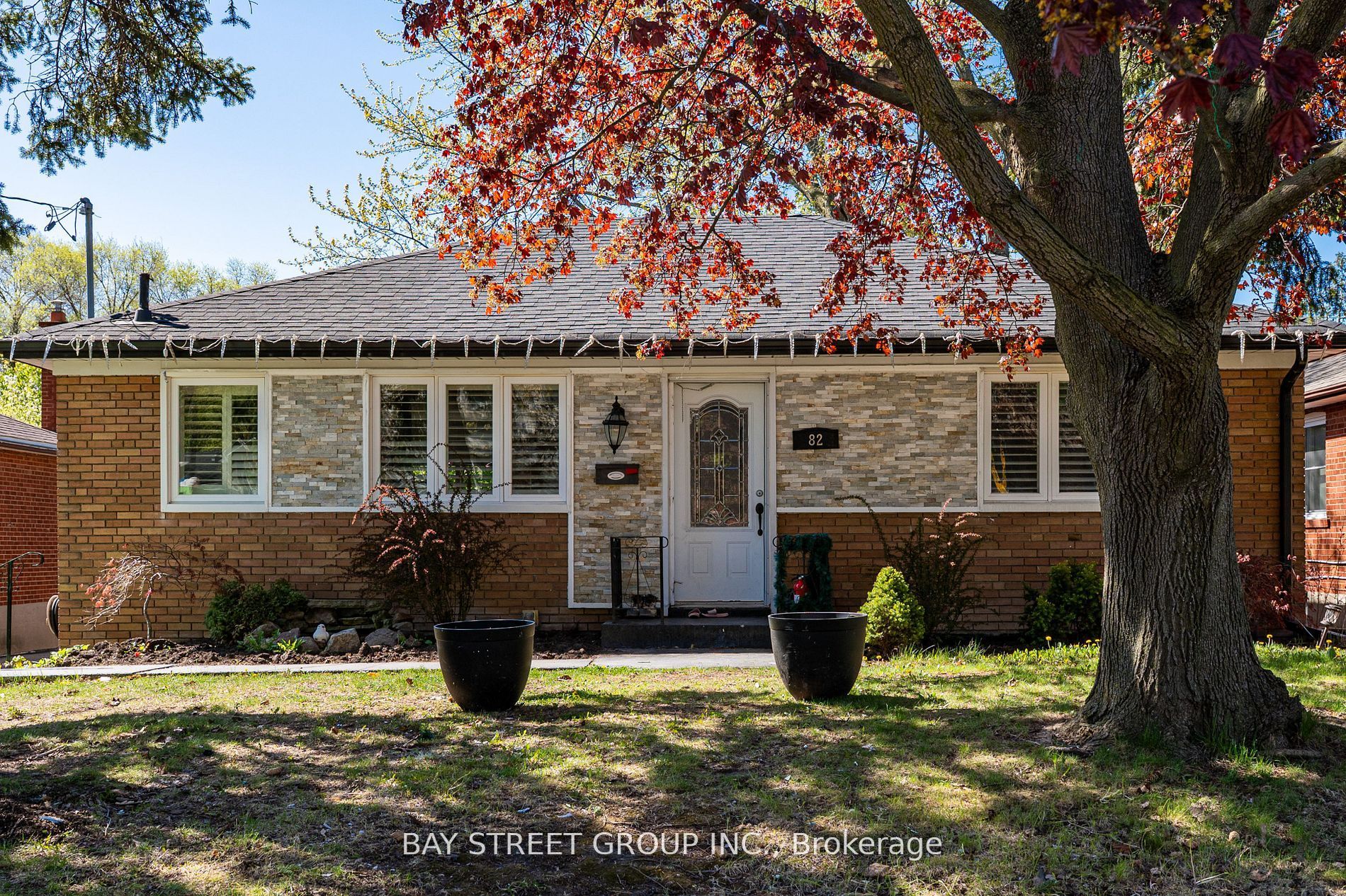 82 Exbury Road Basement Property Photo 1