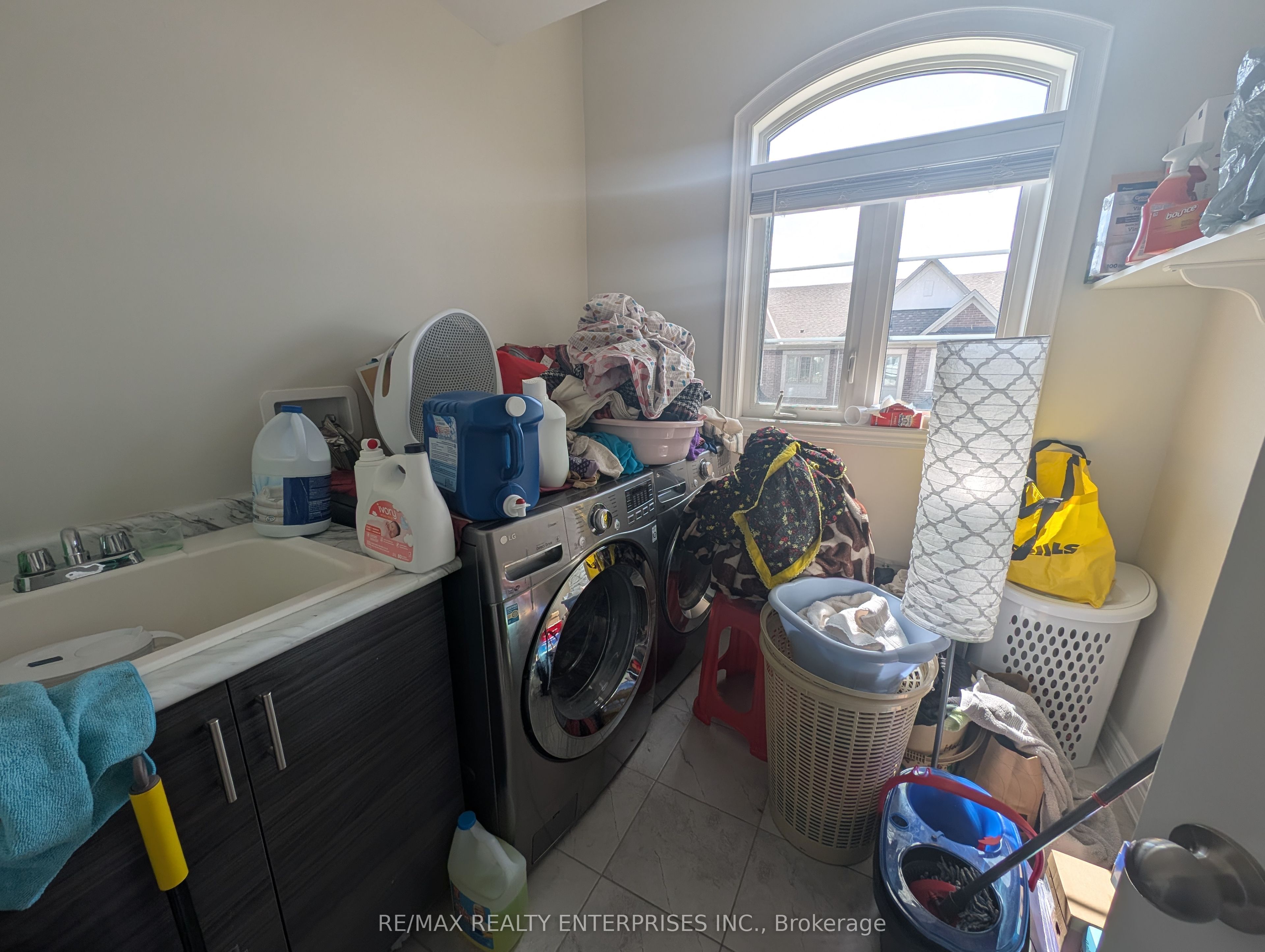 1155 Hamman Way Property Photo 8