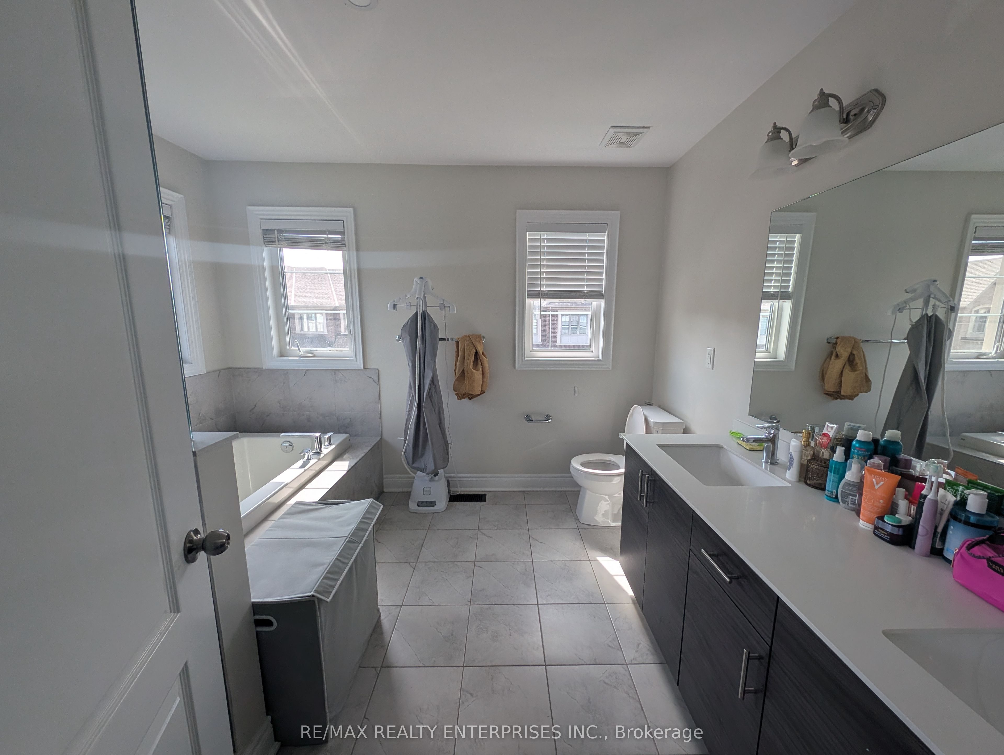 1155 Hamman Way Property Photo 12