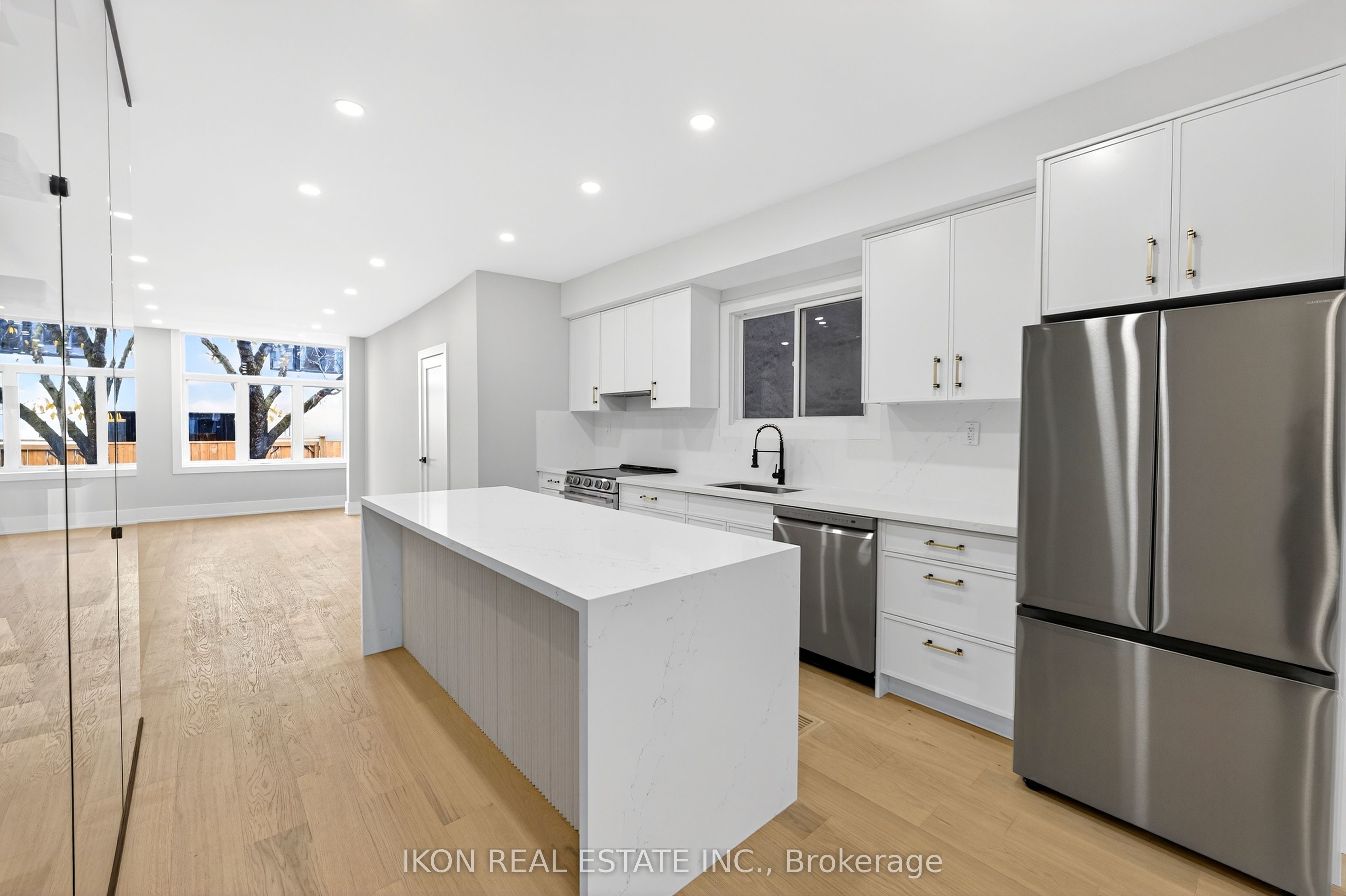 475 Delaware Avenue Property Photo 5