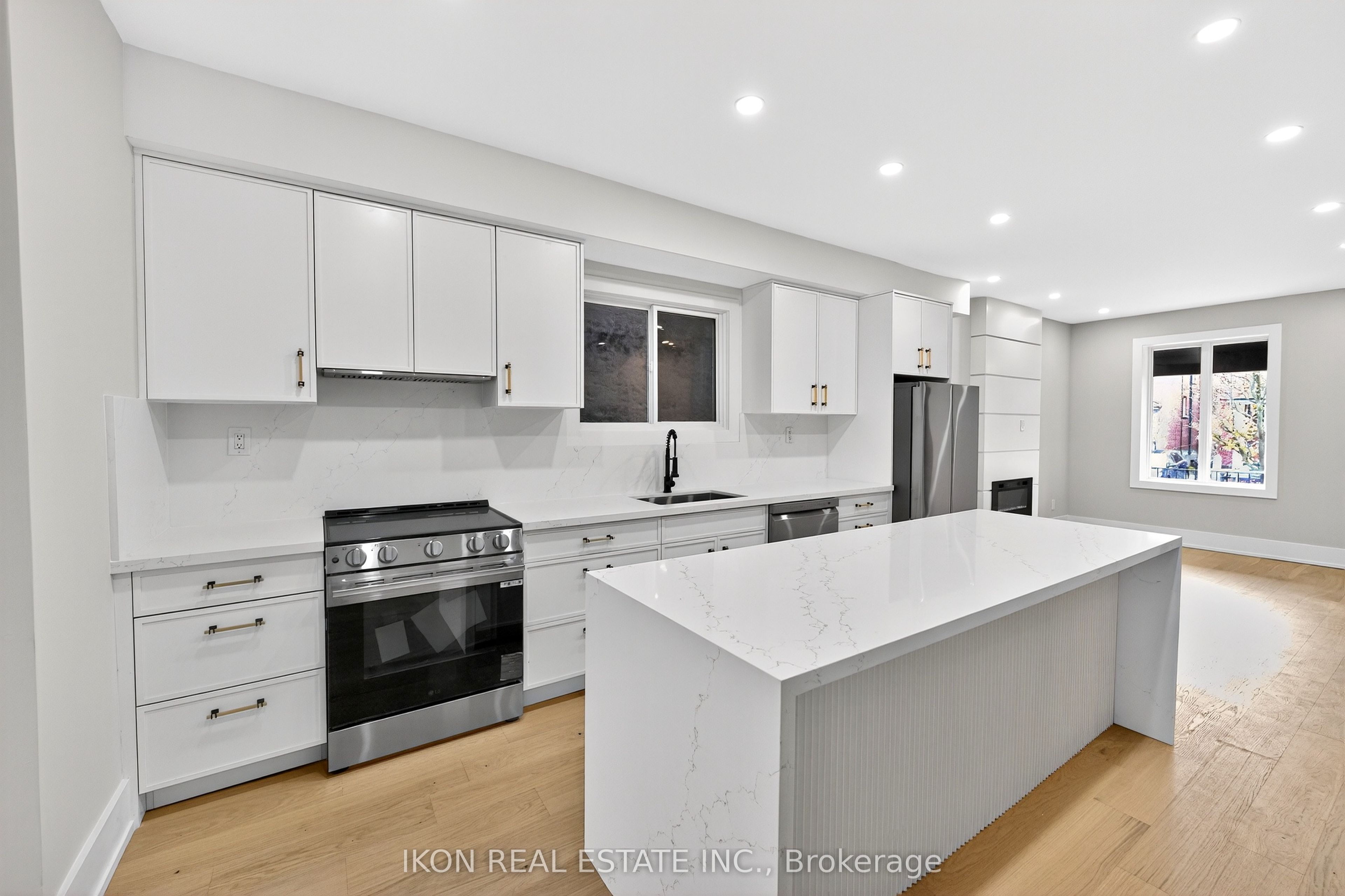 475 Delaware Avenue Property Photo 7